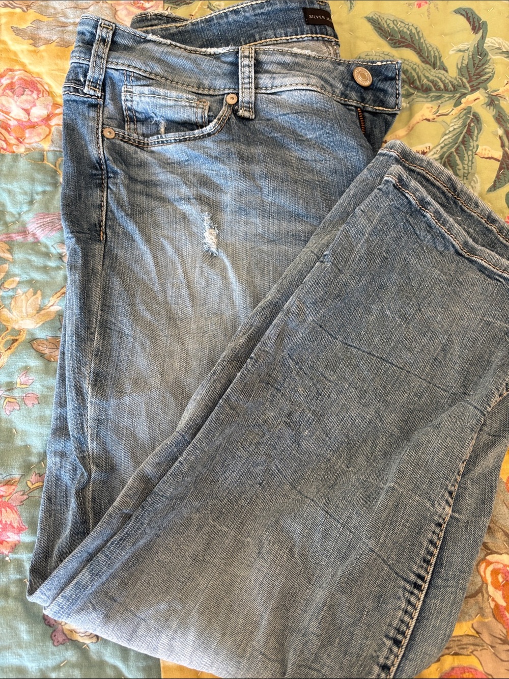 Silver Jeans Women's Light Blue Straight Leg Jeans
